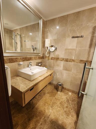 Hotel El Aurassi Isly エクステリア 写真